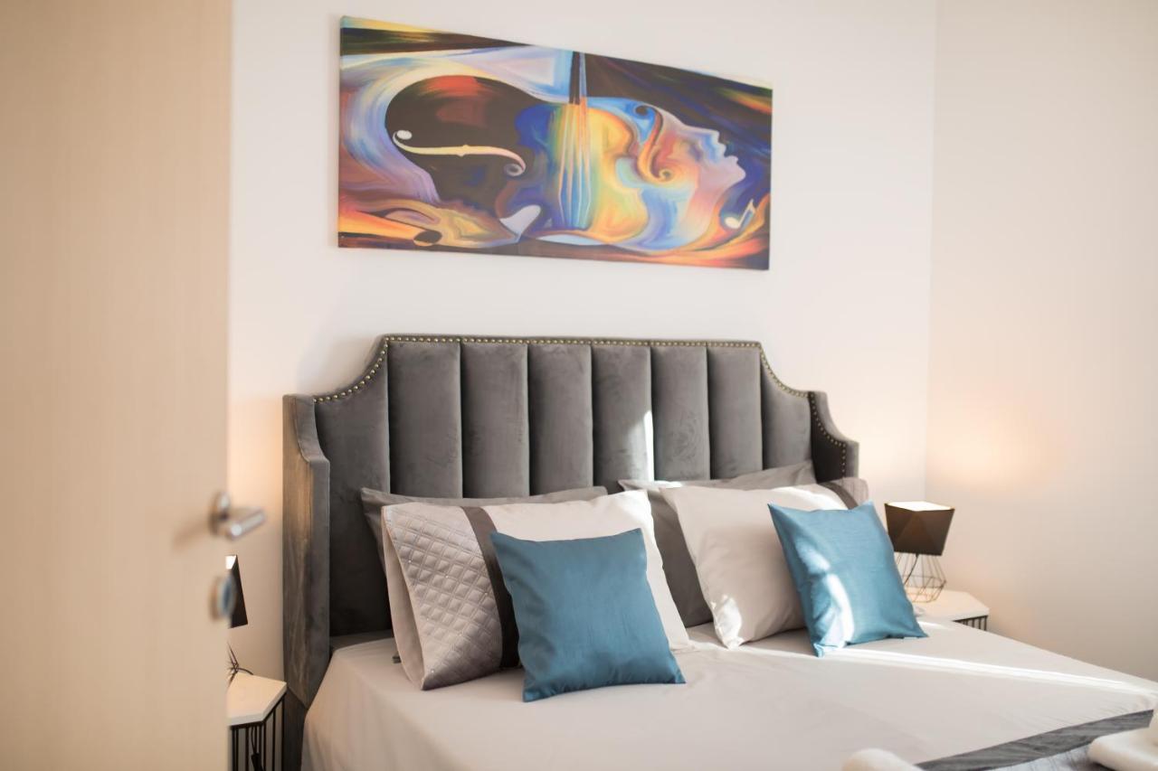 שיבניק Apartmani Rispet מראה חיצוני תמונה