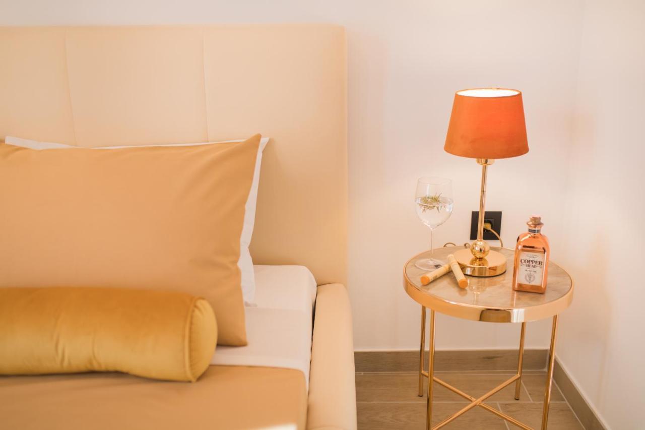 שיבניק Apartmani Rispet מראה חיצוני תמונה