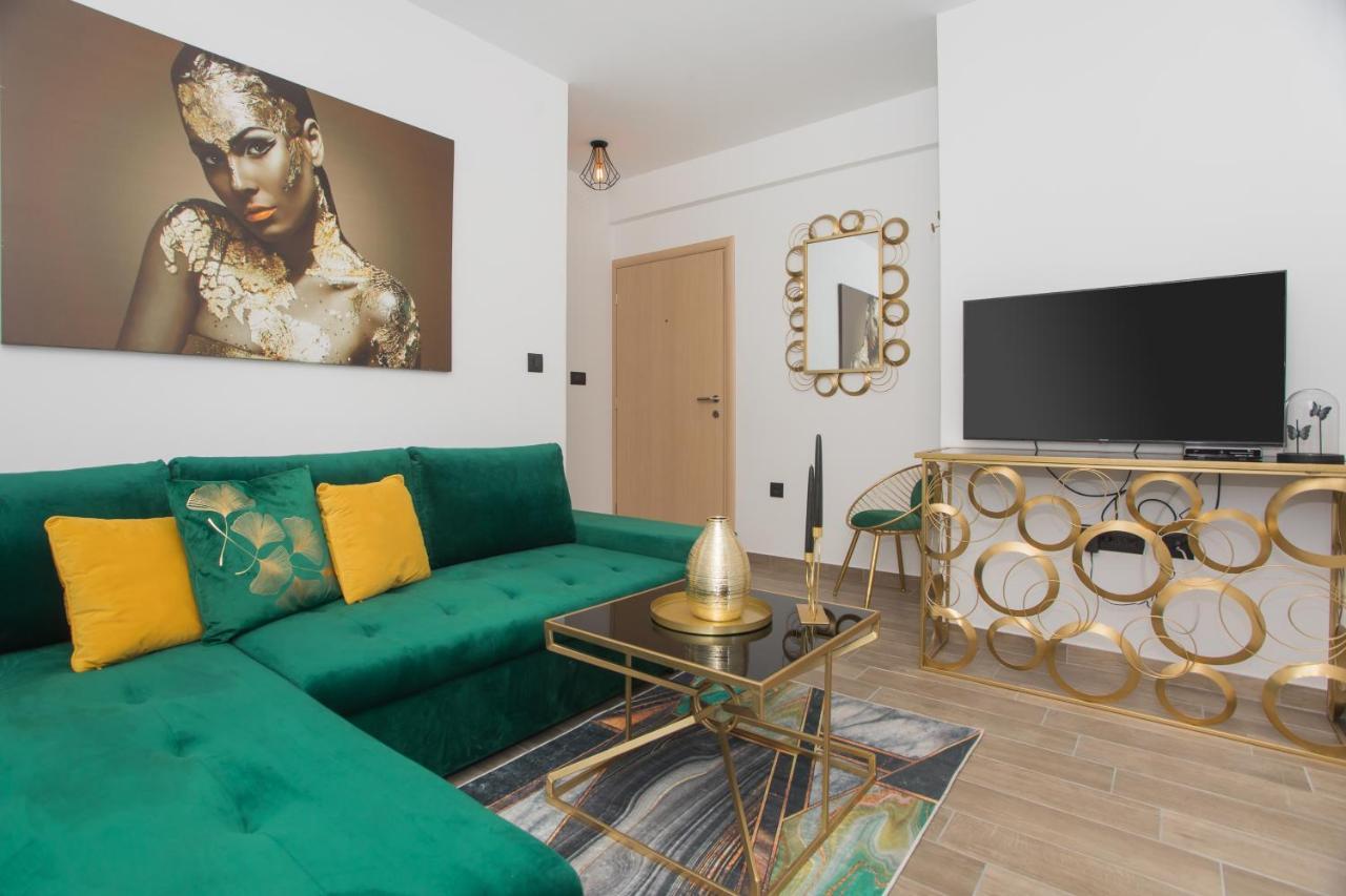 שיבניק Apartmani Rispet מראה חיצוני תמונה