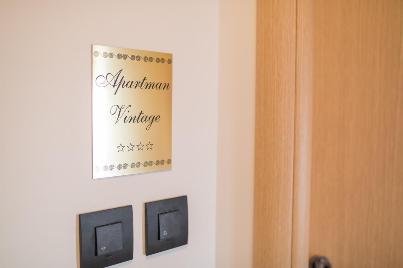 שיבניק Apartmani Rispet מראה חיצוני תמונה