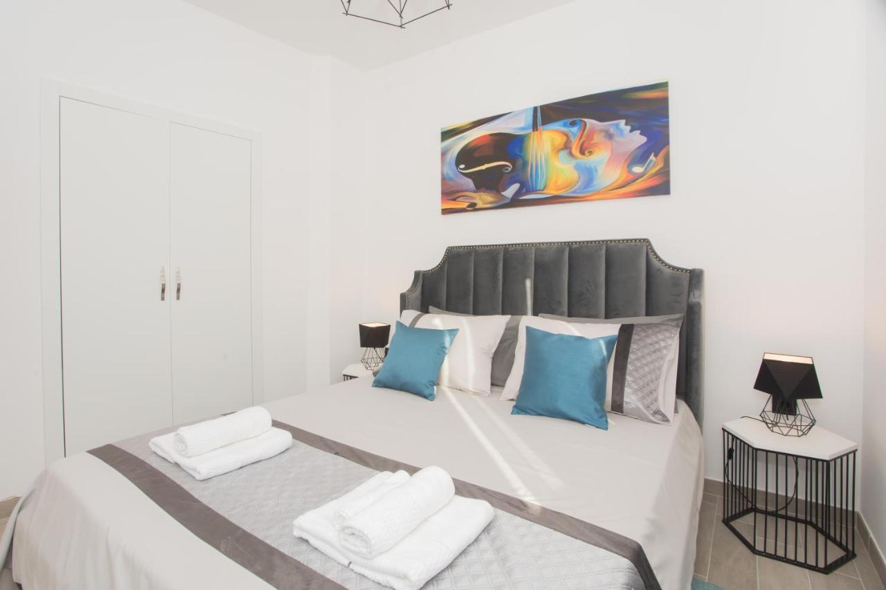 שיבניק Apartmani Rispet מראה חיצוני תמונה