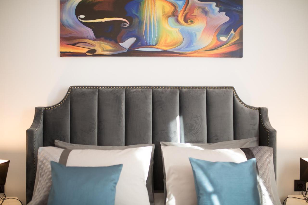 שיבניק Apartmani Rispet מראה חיצוני תמונה